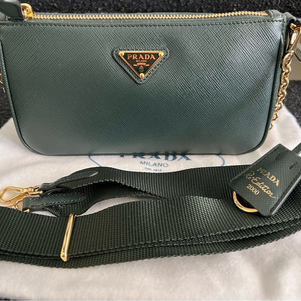 PRADA Re-Edition 2000